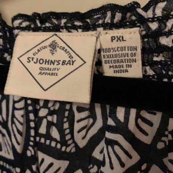 St Johns Bay PXL Cotton batik short sleeve top NWT - Picture 2 of 8